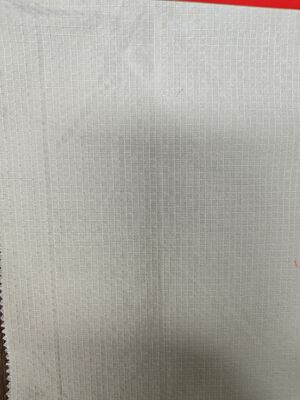 Schutzbekleidung Meta-Aramid-Gewebe aus 5 Prozent Para-Aramid und beschädigter Länge 4,5 cm Ideal für Schutzausrüstung