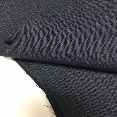 Glatte Textur Lenzing Viskose Gewebe mit einem soliden Muster und hoher Haltbarkeit ausgezeichnete Wahl für Mode und Textilherstellung