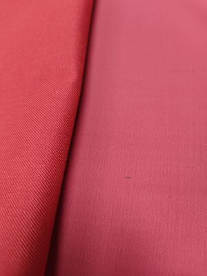 100% Meta-Aramid mit PU-Beschichtung Hohe Hitzebeständigkeit Wasserdicht und Ölbeständig Nomex-Gewebe